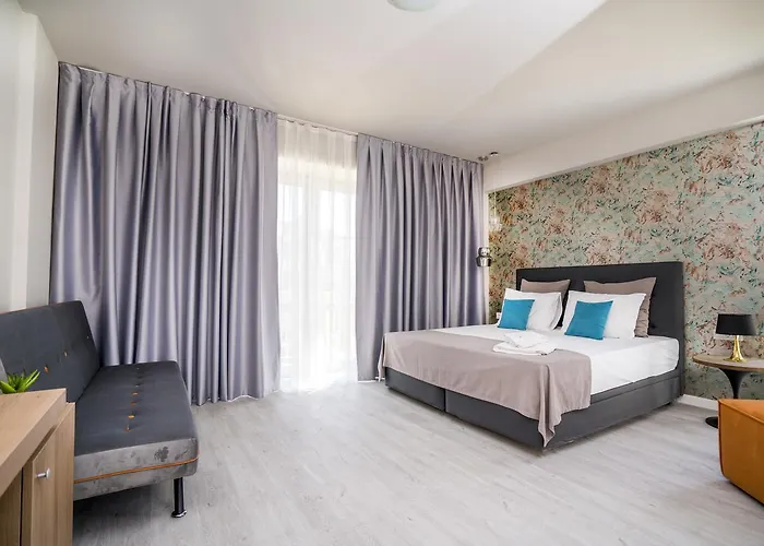 Отель Nayino 4*