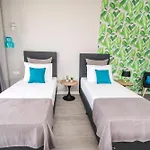 Nayino Hotel 4*
