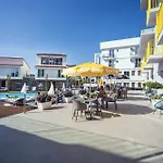 Nayino Hotel 4*