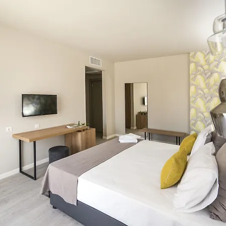 Nayino Hotel Năvodari